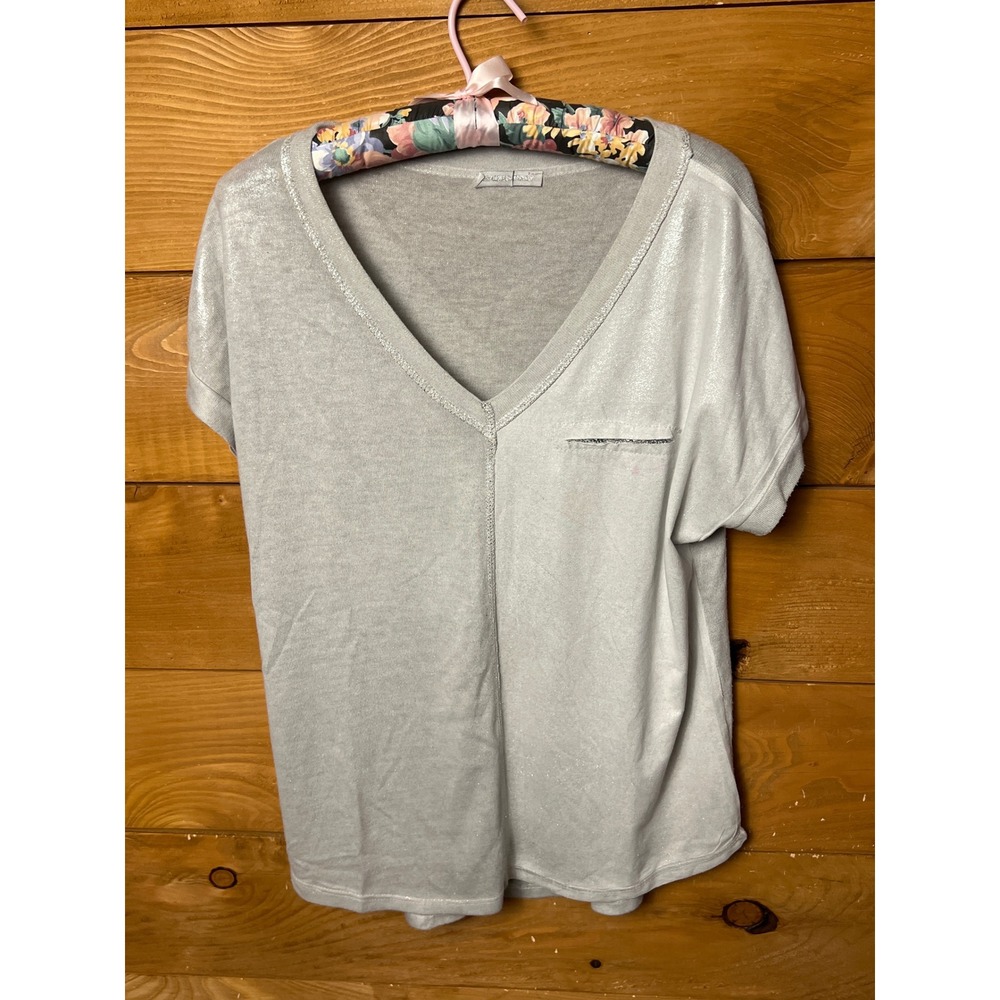 Made in Italy Silver Metallic V Neck Short Sleeve Top Size S/M Sparkle Career